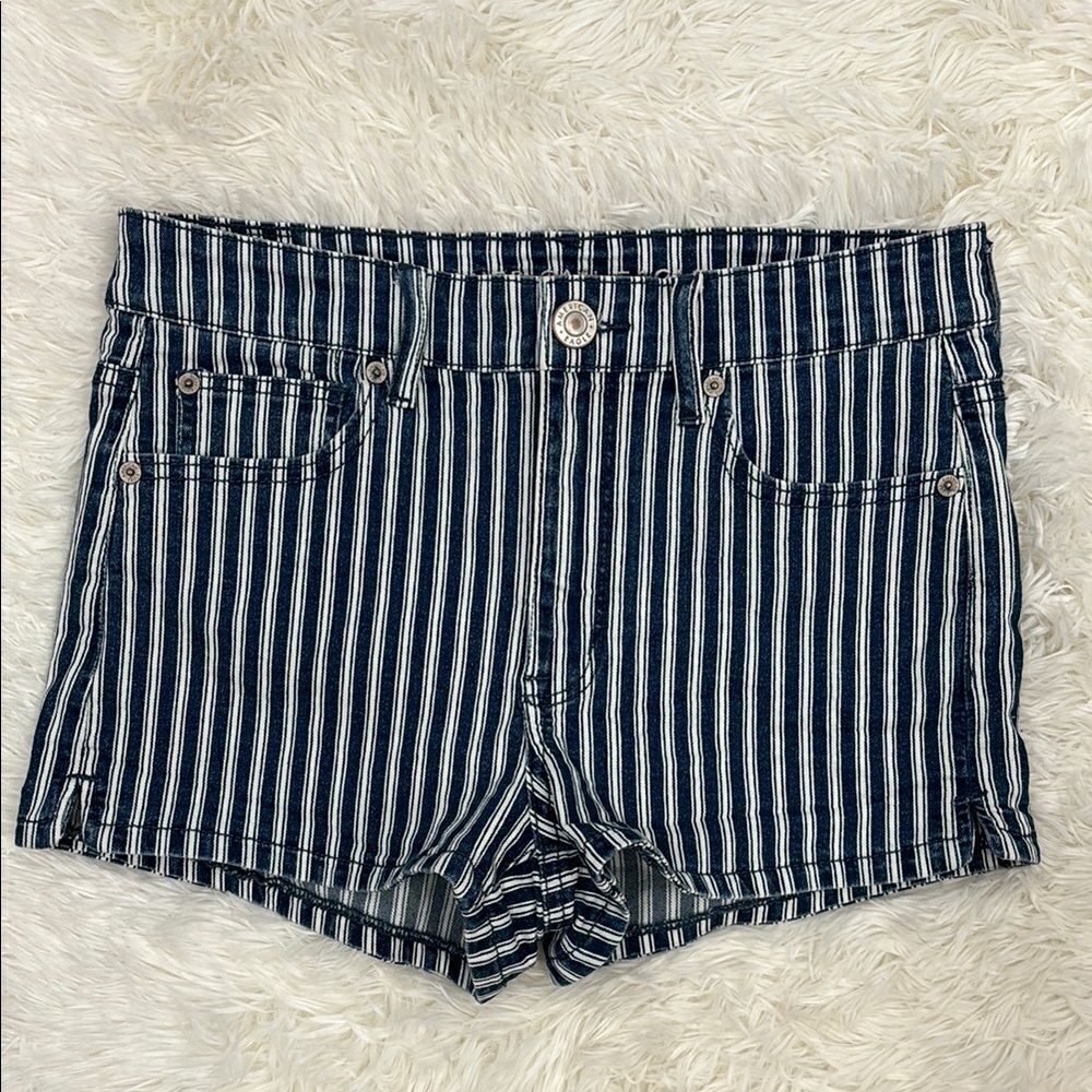American Eagle Outfitters size 8 Navy and White Striped Jean Shorts
